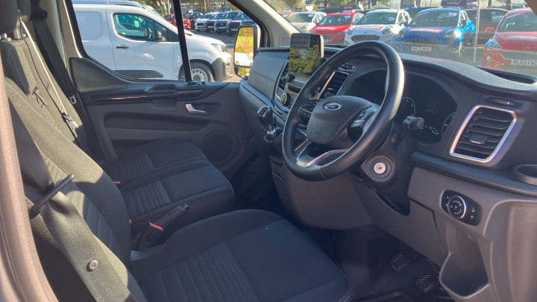 Ford Transit Custom 280 L1 Diesel Fwd 2.0 EcoBlue 130ps Low Roof Limited Van